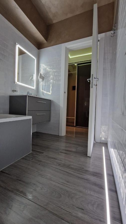 White Tower - Private Studio 106 Mamaia Exterior foto