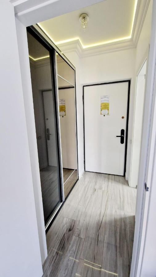 White Tower - Private Studio 106 Mamaia Exterior foto