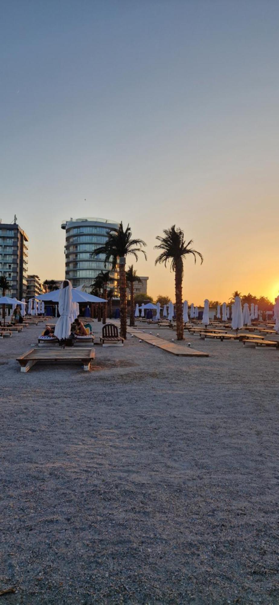White Tower - Private Studio 106 Mamaia Exterior foto